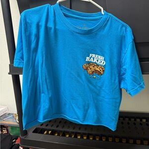 Rare Bright Blue “Super Fresh Cookies” Tee – Size M